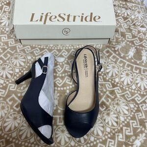 Lifestride Women's Teller 2 Slingback Peep Toe Pump